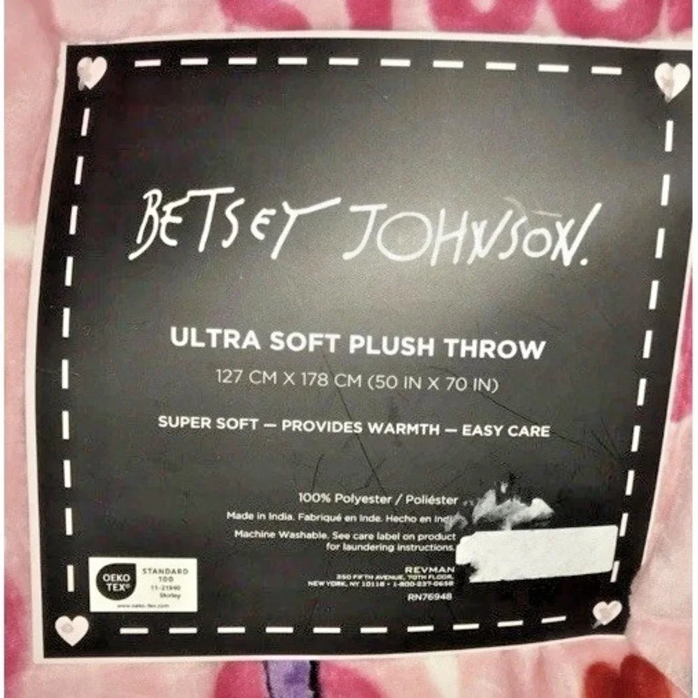 Betsey Johnson STUCK ON YOU Soft Plush Throw Blanket 50x70 Cowgirl‎ Rodeo Hearts